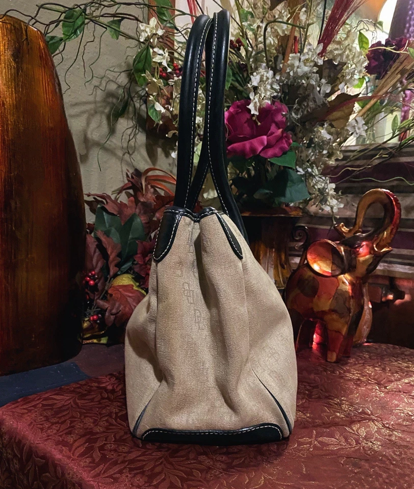 Bolso Cartera Dooney & Bourke Signature DB Beige Marrón Lona Doble Asa Foto 4 de 4