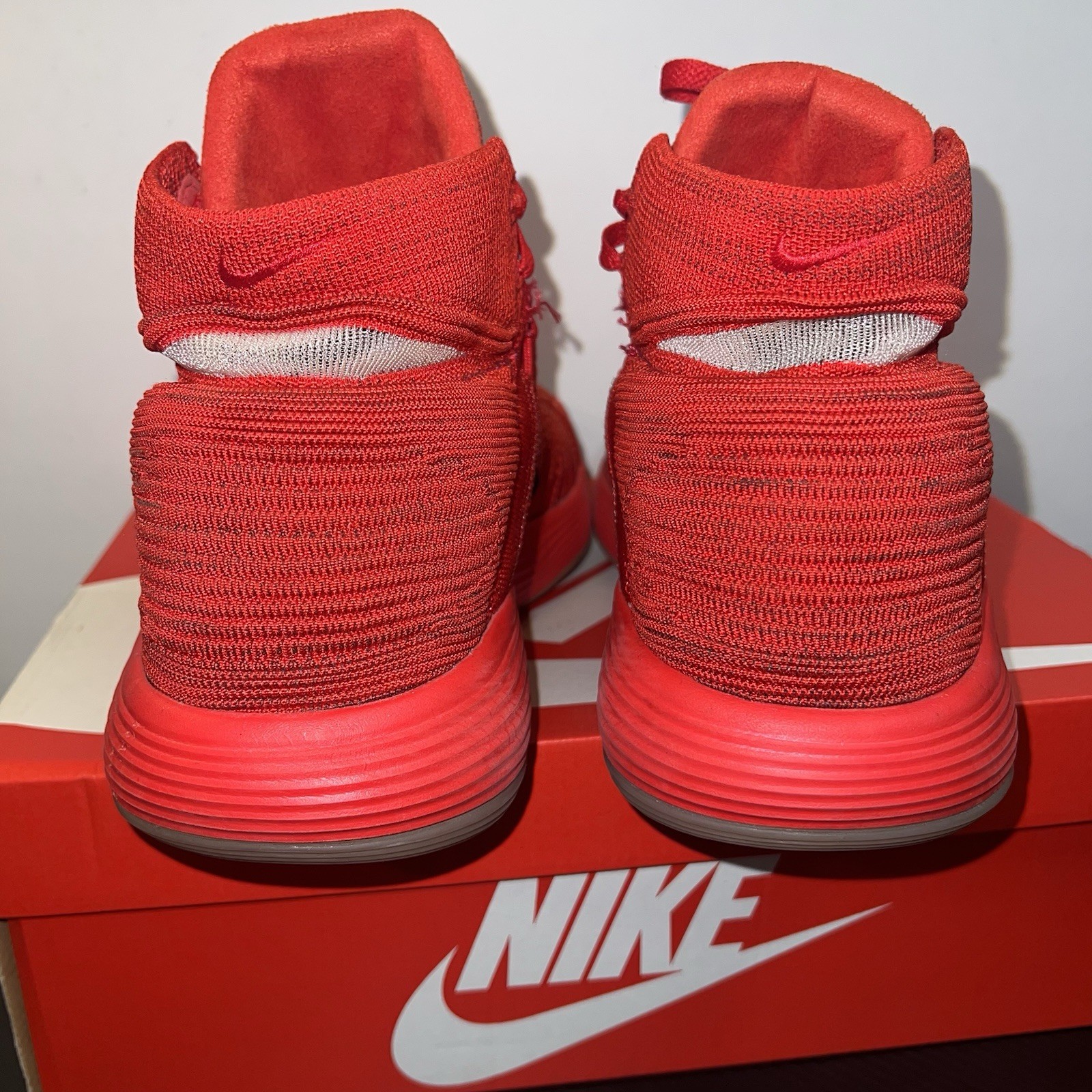 Size 13 - Nike React Hyperdunk 2017 Flyknit Unive… - image 2