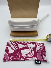 Oakley Authentic Women's White Leather Zippered Sunglass Soft Case w/Wrist Strap