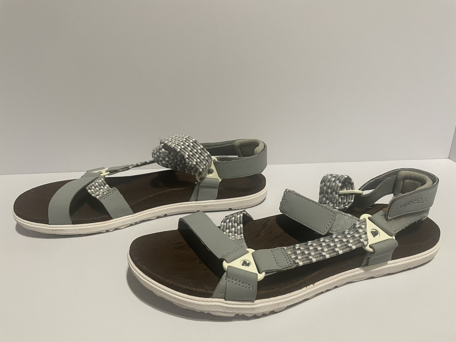 Sandali sportivi Merrell da donna Around Town Sunvue tessuti alti rialzati grigi taglia 11 US