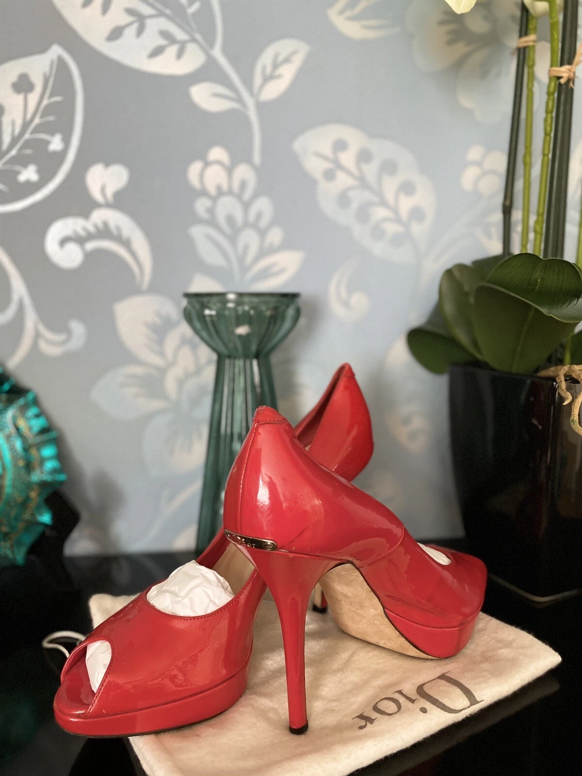 Escarpins talons aiguilles bout pointillés en cuir rouge Christian Dior Uk41