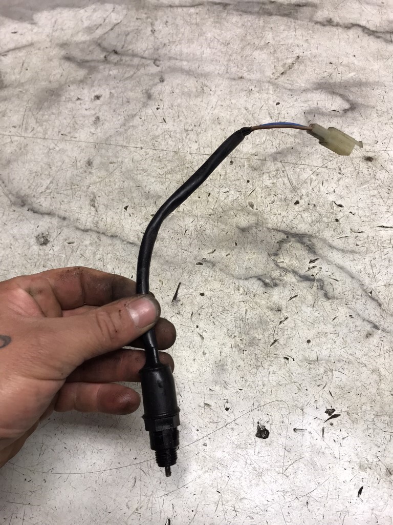 04 Kawasaki ZX 636 6 ZX6 ZX636 Ninja Rear Back Brake Taillight