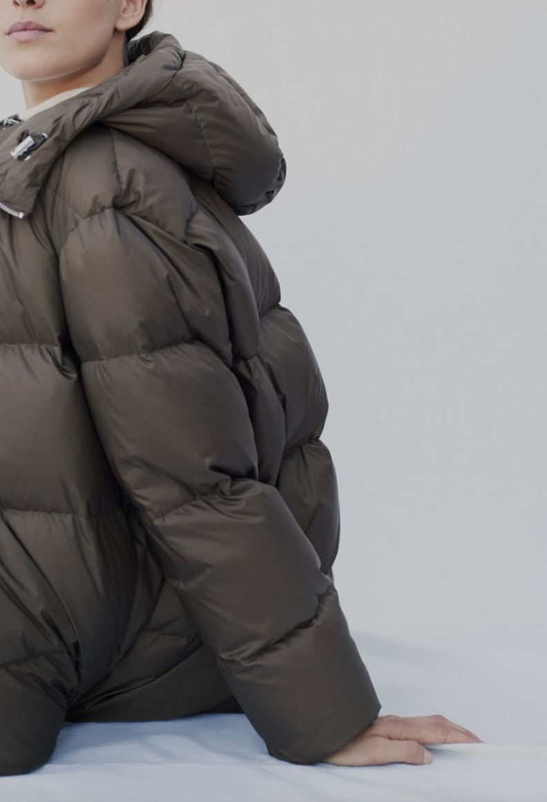 $465 THEORY REVERSIBLE PUFFER FEATHER POLY DARK OLIVE QUILTED JACKET M