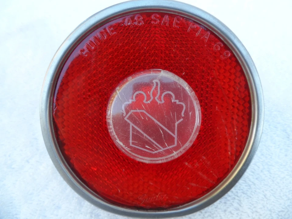 1970 BUICK ELECTRA 225 & LIMITED REAR SIDE MARKER LAMP /LIGHT GOOD ORIGINAL GM - Image 2 of 4