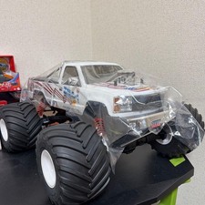 KYOSHO 1/8 GP USA-1 Monster Truck with OP