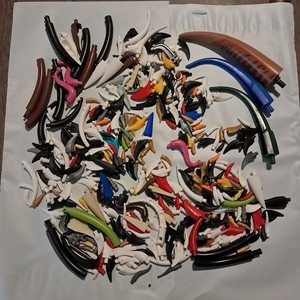 LEGO Bulk Lot   1/4 lb  DINOSAUR ANIMAL TAIL APPENDAGE TRUNK CLAW HORN TOOTH 4oz