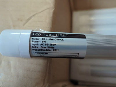 LED Leuchtröhre *RESTPOSTEN* T8 60cm kaltweiß T8-L-6W-CW-CL x 25