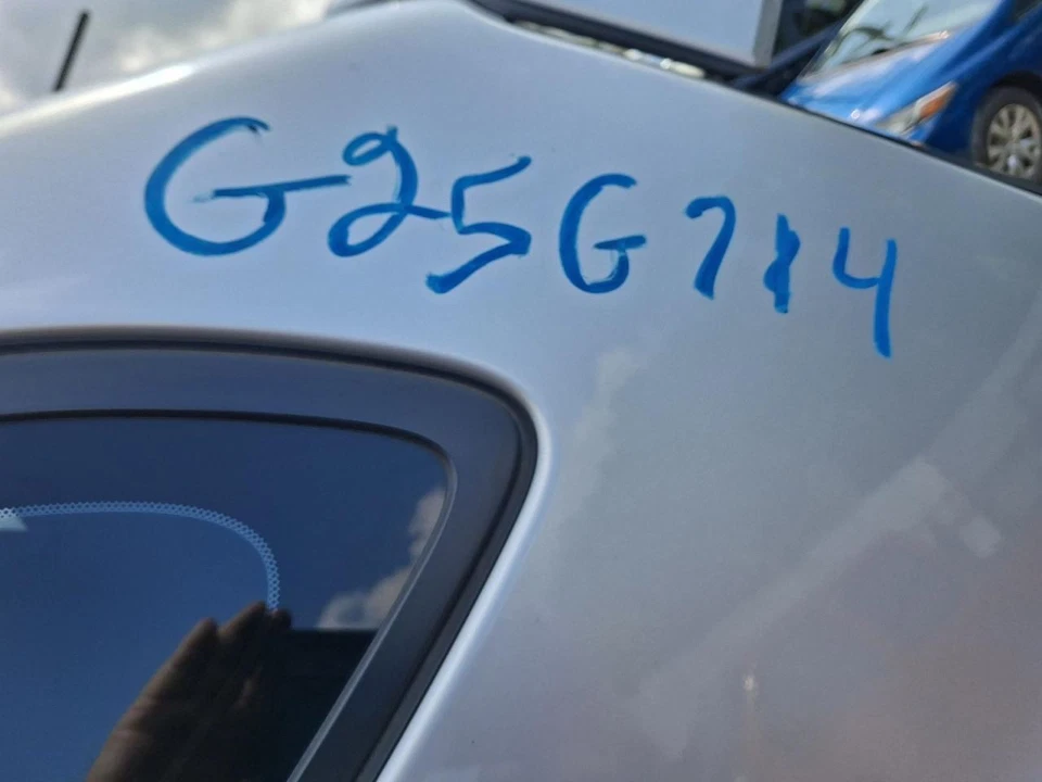 Nissan Rogue 2011 caja de fusibles QR25DE 4x4 usado fabricante de equipos originales 104 k millas 25G714 Foto 2 de 4