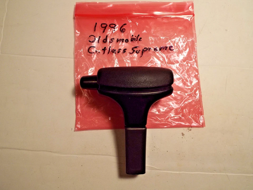 Oldsmobile Cutlass Supreme 1996 perilla de cambio. Usado. Foto 2 de 4