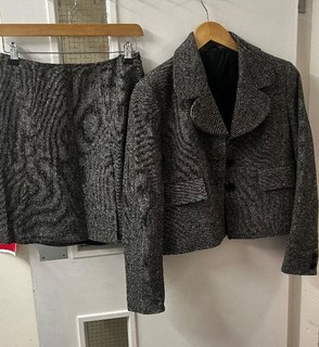 HOBBs Marilyn Anselm two piece wool Aline skirt cropped blazer suit 10 CG K26