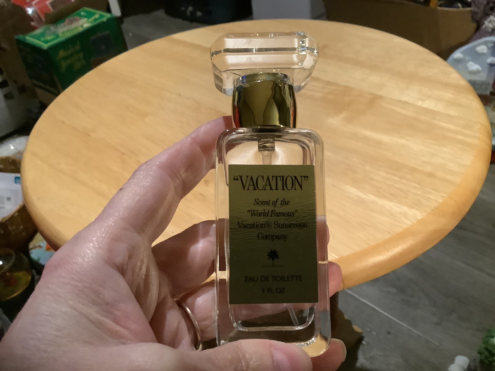 VACATION Eau de Toilette Spray 1 oz / 30mL Full Size Fragrance New