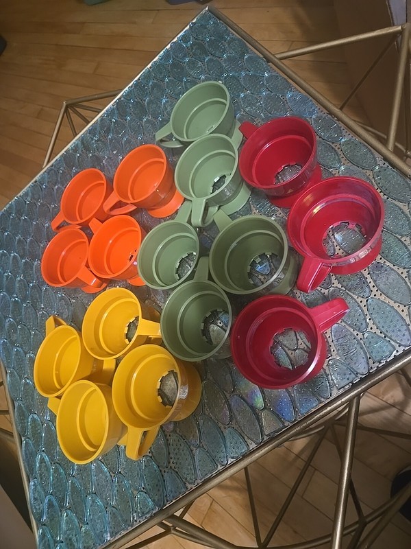Solo Cozy Cup Holder #68 & 68A Different Colors Cup Holders Lot Of 16 Vtg 70's