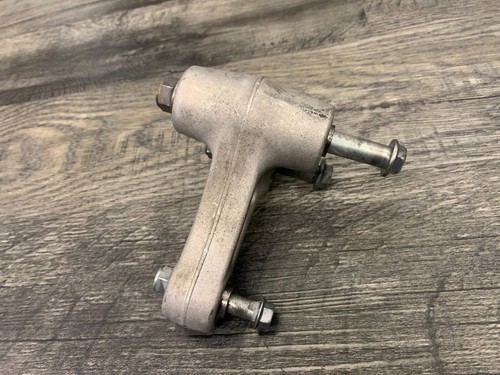 Suzuki 2006-09 GSXR600 GSXR750 OEM Rear Suspension Shock Absorber Cushion Lever - Picture 4 of 4