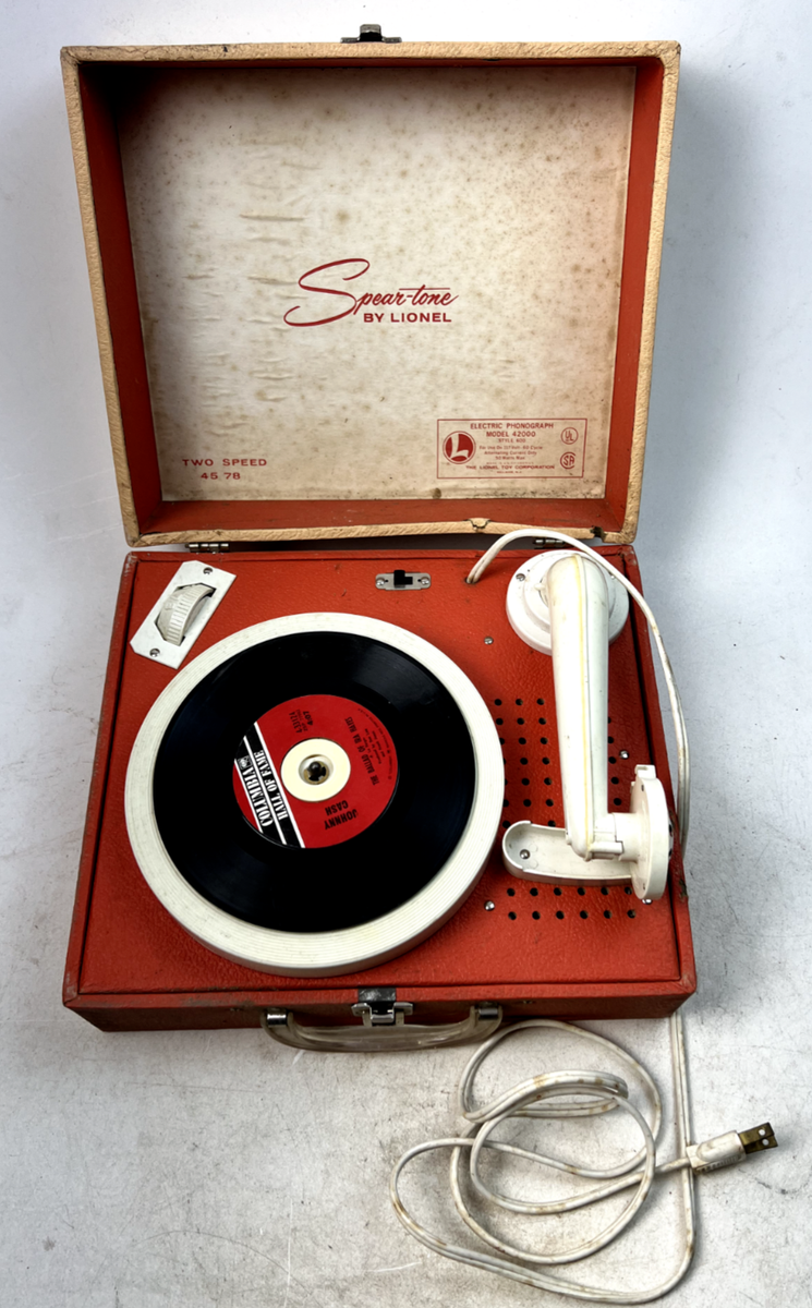 USA Antique エンボッサー Vintage Spear-Tone by Lionel Phonograph Model 42000 with Johnny