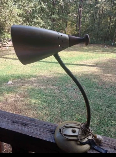 Mid Century Modern Gooseneck Lamp