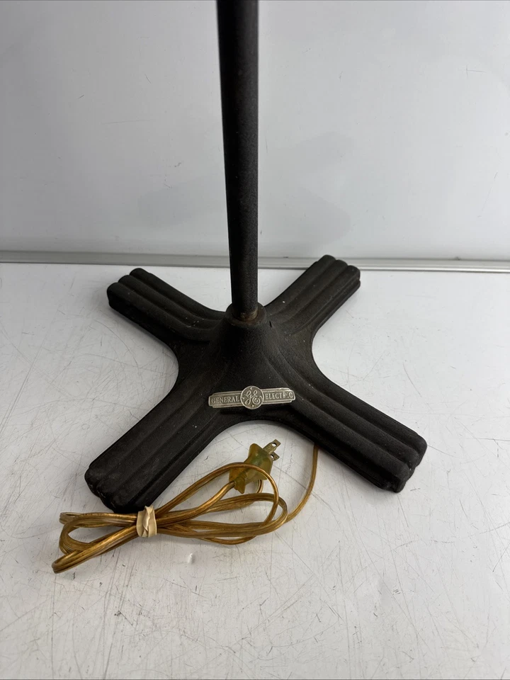 Vintage General Electric Industrial floor lamp - Image 2 of 4