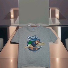 NEW YORK YANKEES VINTAGE 2008 LOGO TSHIRT YOUTH SMALL