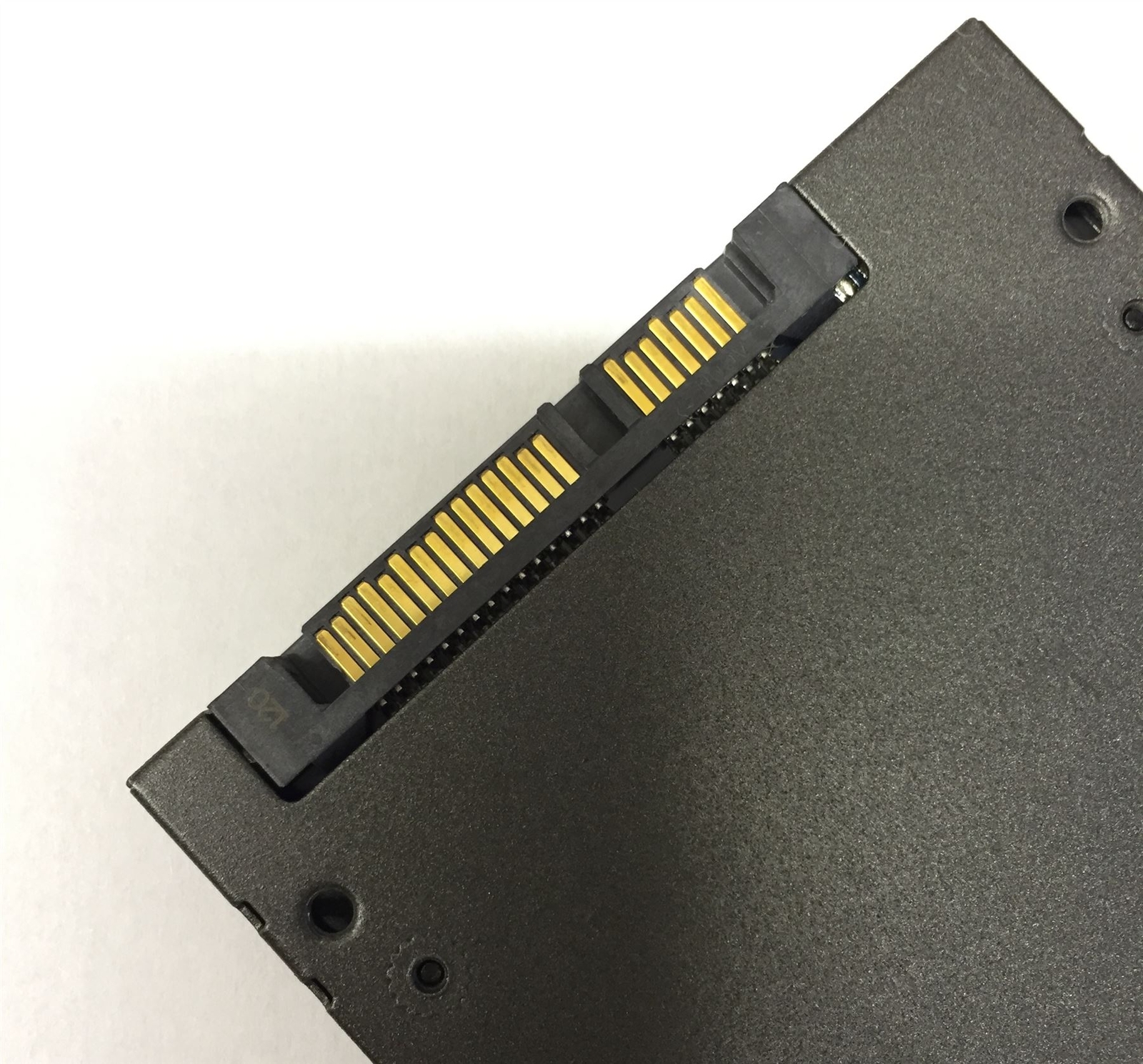 Macbook Pro Unibody A1278 13" con SSD 240GB foto 3