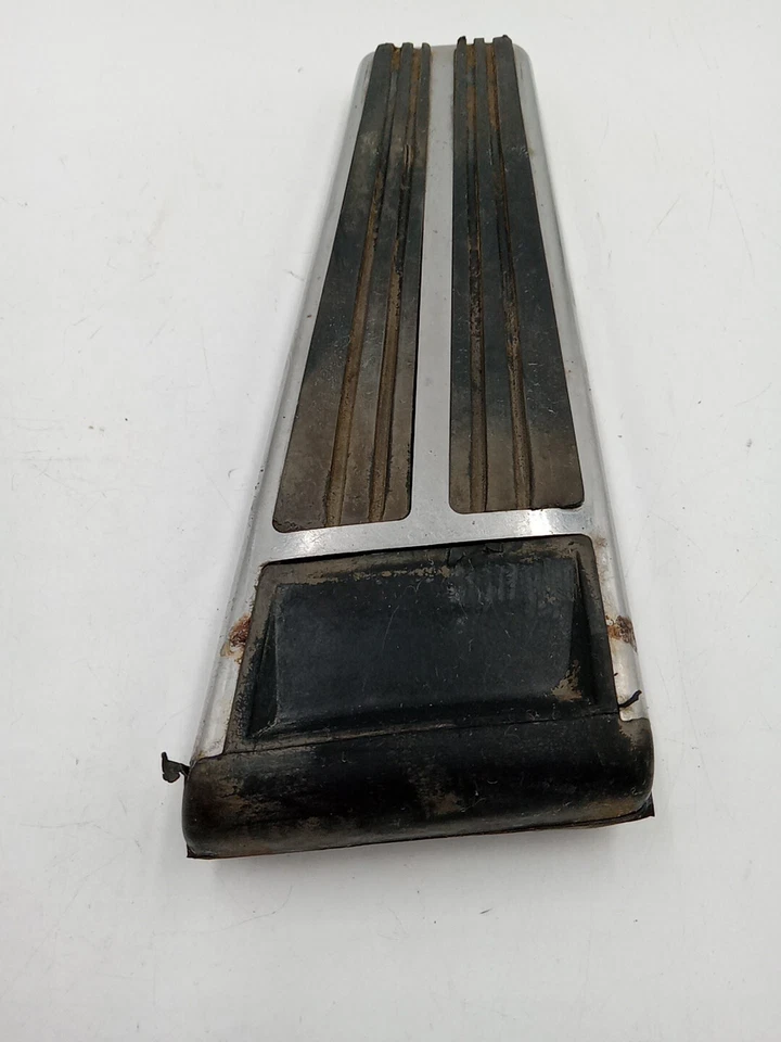 1977-1992 Cadillac DeVille Fleetwood Brougham RWD Gas Brake Parking Pedal OEM - Image 3 of 4