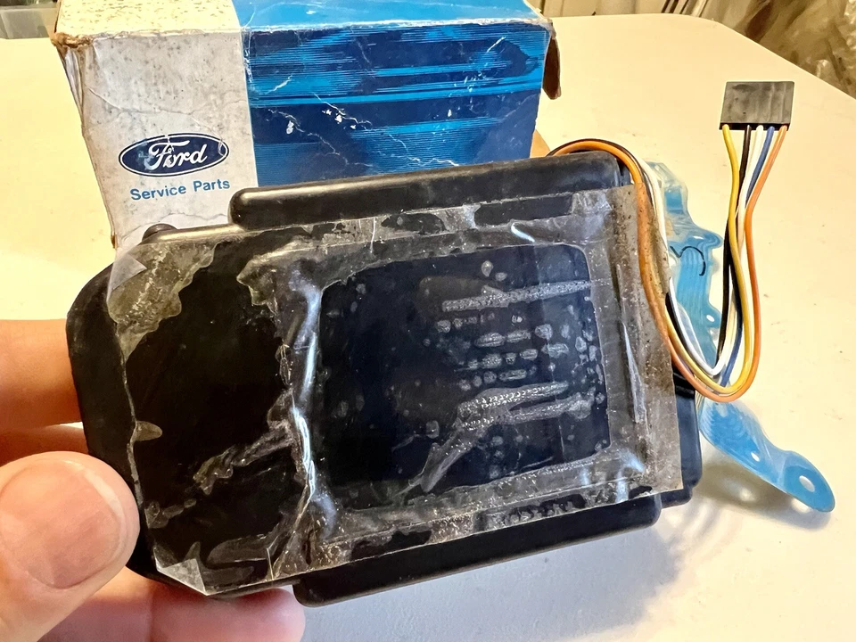 NOS Factory OEM Ford Digital Speedometer 1985 1986 Thunderbird E5SZ-17B383-AR - Image 2 of 4