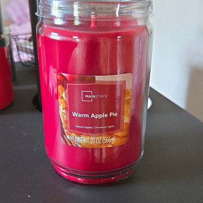 Mainstays Warm Apple Pie Duftkerze im Glas, Einmachglas, rot, 566 g