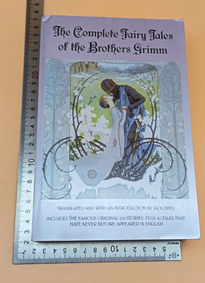The Complete Fairy Tales Of The Brothers Grimm Jack Zipes PB 1992 Bantam Books