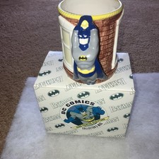 DC Comics Batman In Gotham City Collector Mug 1991 Hand Painted Sculptured New