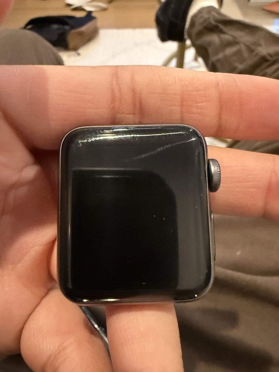 Apple Watch Series 3 38mm GPS + WiFi + Cellular Aluminum  display picture 2