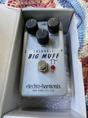 Electro Harmonix Triangle Big Muff Guitar Pedal W/box