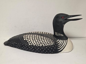18" Loon Lake Decoy Company Loon