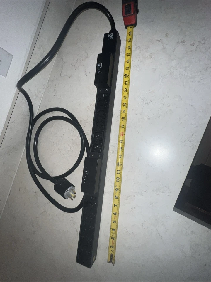 Chatsworth Products Inc.  Model E317505 PDU RATING 208VAC 50/60Hz 30A Max 6240W - Image 2 of 4