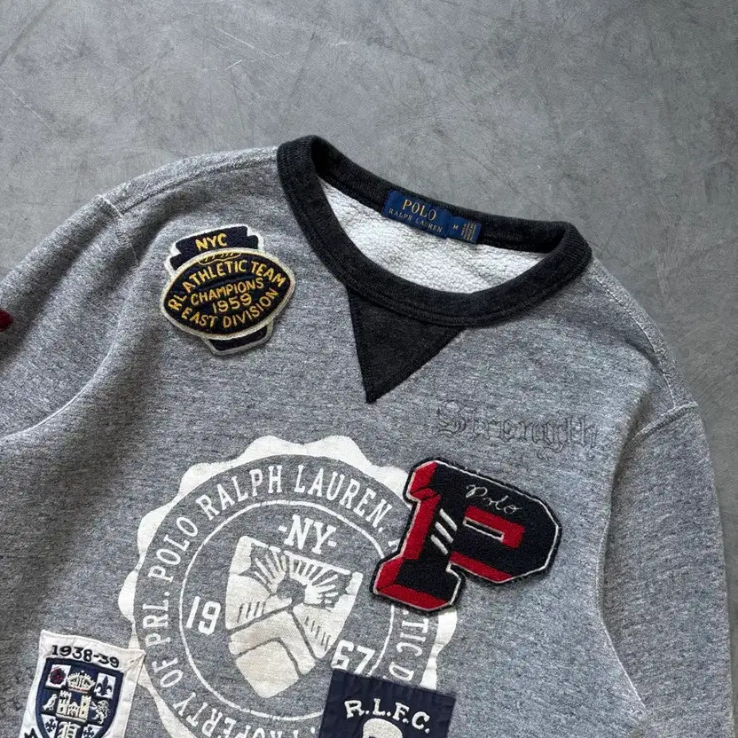 Polo Ralph Lauren Embroidered Patch Sweatshirt, M thumbnail 3