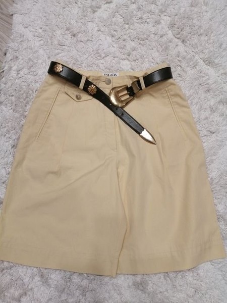 Women Escada Sport Shorts Beige Cotton 36