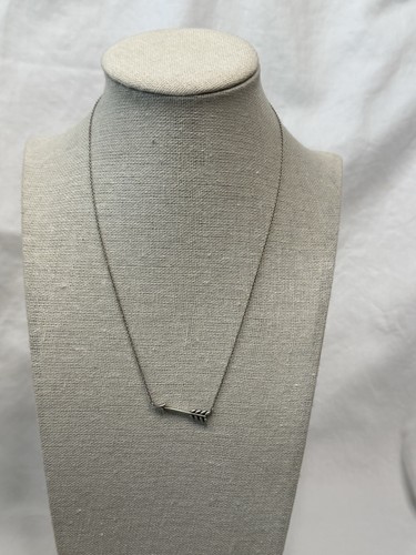Collana con ciondolo freccia sterling 925 Tiffany & Co, 16 pollici