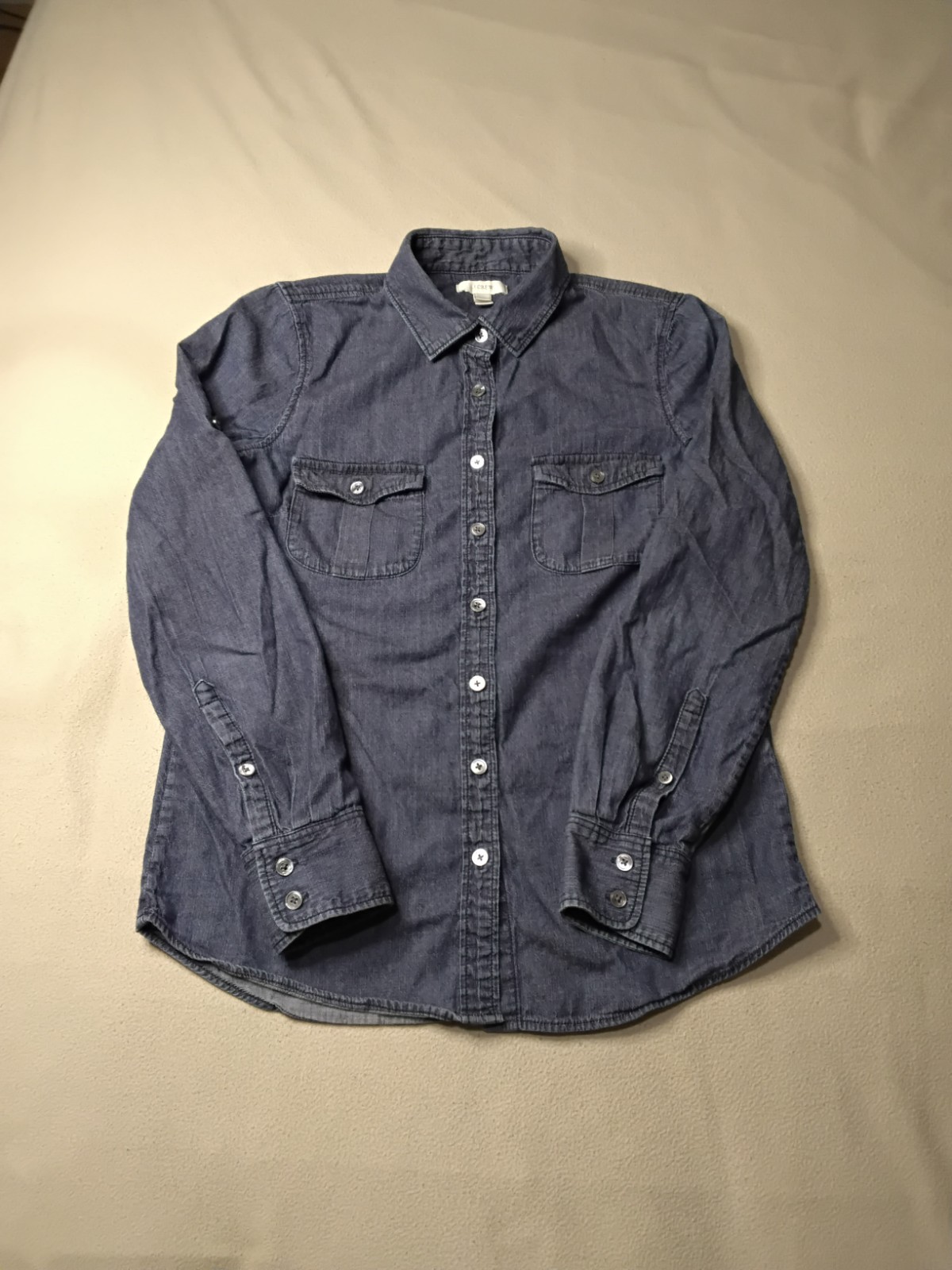 J.CREW Women's Long Sleeve Blue Button-Up Top Soft Denim Size 2 Shirt Cotton.
