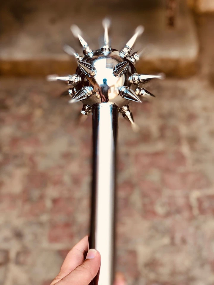 Maza bola medieval hecha a mano con púas plateada con estrella mortal de la mañana plateada Foto 2 de 4