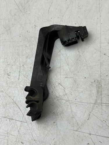 Mercedes W213 Vorderachse Achsschenkel Halterung A2135461200 Original
