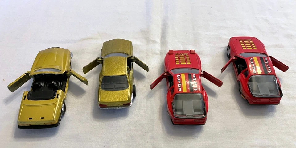 Yatming 1/64 Lot Pair Red 944 Turbo Racers Pair of Gold Mercedes Benz Cars - Image 4 of 4