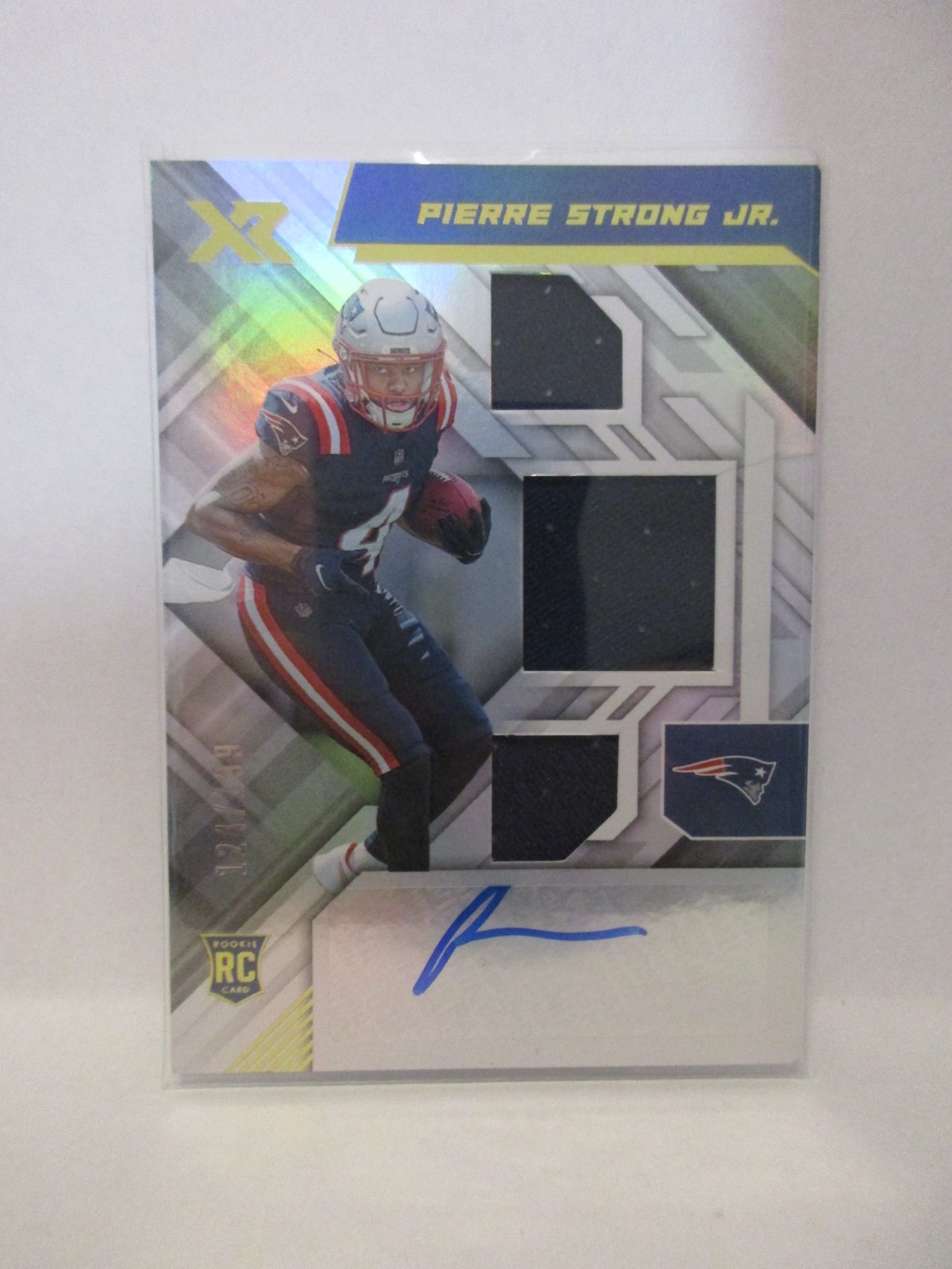 Pierre Strong Panini Zenith #241 Autograph Patch Silver Triple