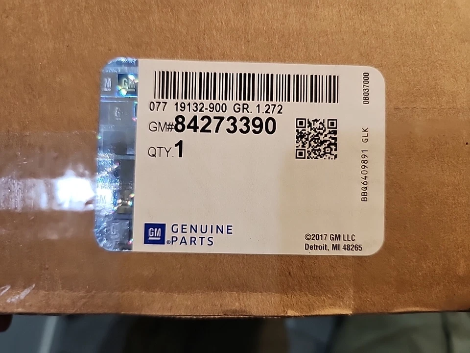 GM Radiator Lower Baffle 84273390 - Image 3 of 3