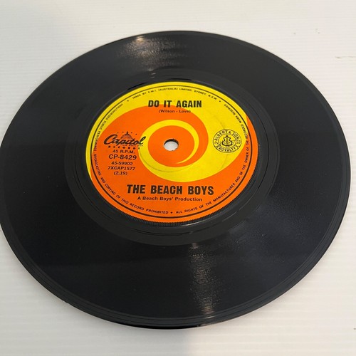 The Beach Boys Do It Again / Wake The World 7" Vinyl Record 45Rpm Vintage 1968 - Picture 4 of 5