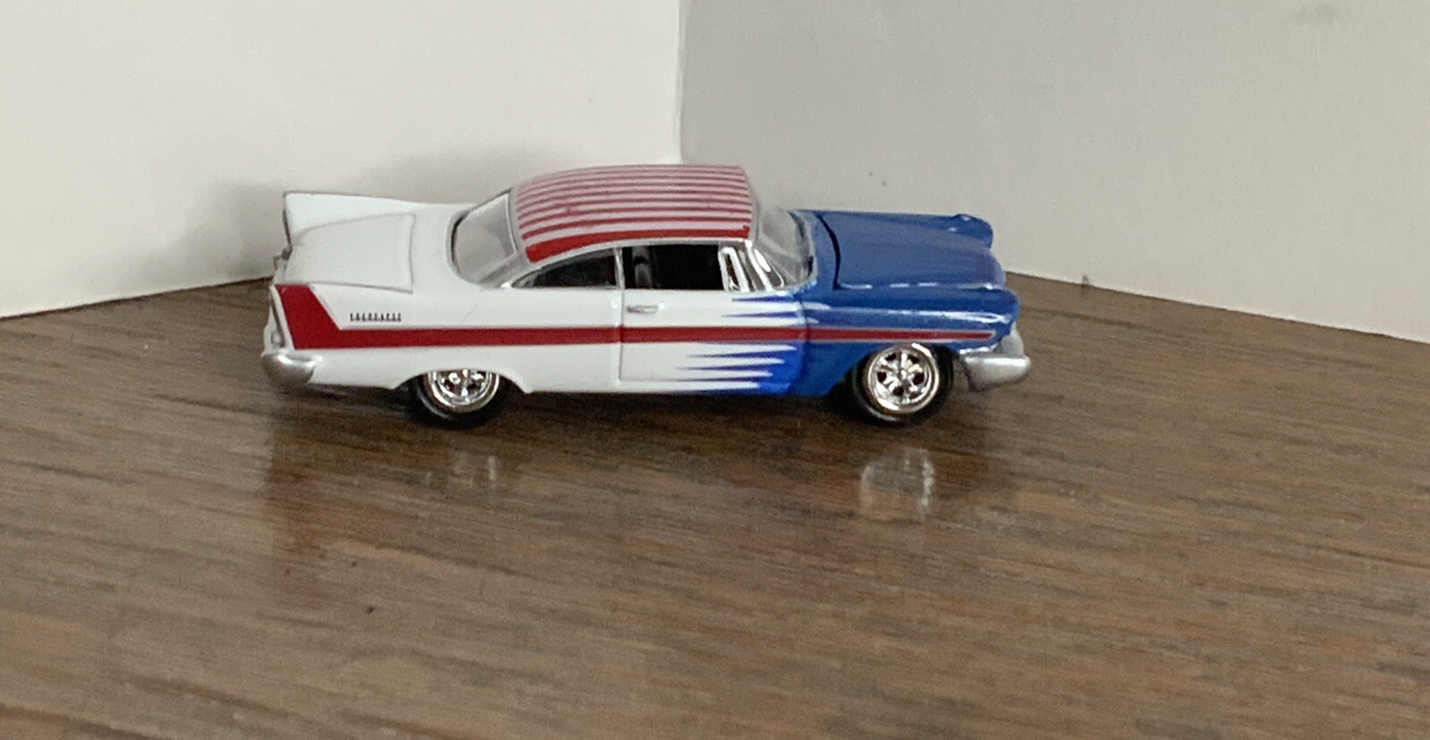 Picture 1 of 6