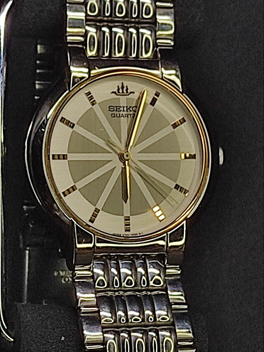 新品電池交換　稼働　腕時計　SEIKO V701-6J00 スクエア　ビンテージ Yahoo!オークション - SEIKO メンズクォーツ腕時計 稼動 V701