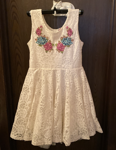 Girl's Beautees Size 12 Ivory Color Lacy Sleeveless Dress Floral Cross Stitching