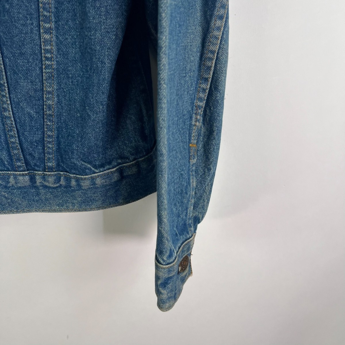 Levi's Vintage 80s Type 3 Denim Jacket Dark Blue Acid Wash Size