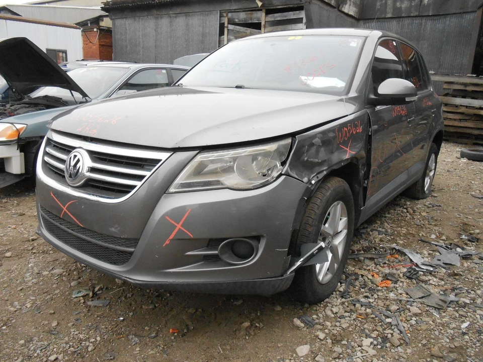 Brazo de control inferior delantero derecho usado delantero se adapta a: Volkswagen Tiguan 2011 delantero Foto 2 de 4