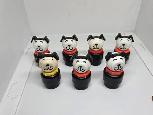 Vintage Fisher Price little people lot/7 black/white "Lucky" dogs