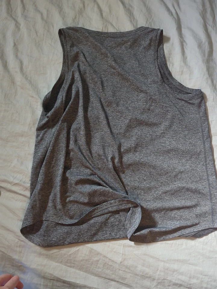 Tek Gear 女式运动背心 L 码灰色 DryTek 大号 — 第 3/3 张图片