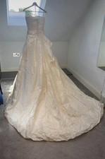 Pronovias Wedding Dress UK Size 8, EU 36, In Ivory Silk