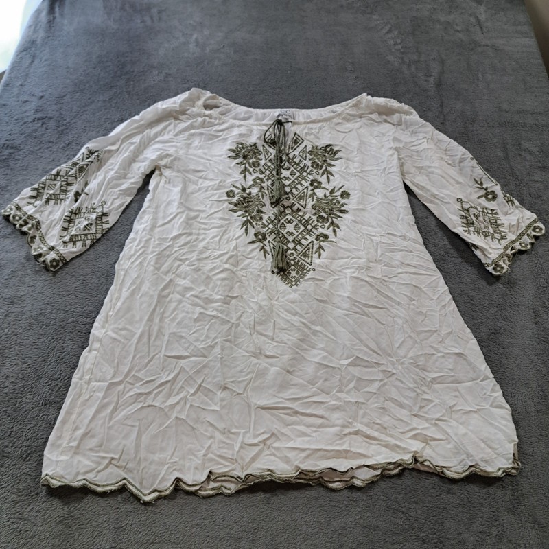 Chic Connection White Embroidered Tunic Top Womens Size XL Long Sleeve